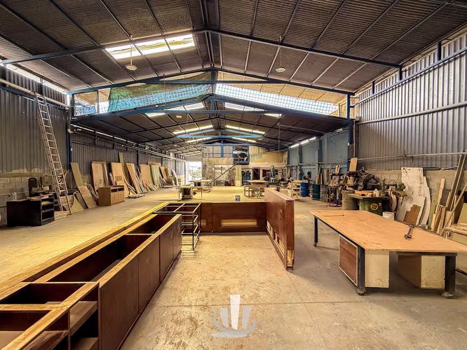 Bodega en Alquiler en La Uruca – Zona Industrial