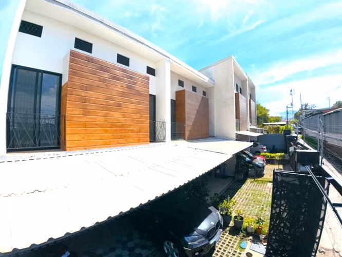 Casa nueva con ático y balcones en zona de alta demanda ( JS 1322 23 ) - Imagen 3