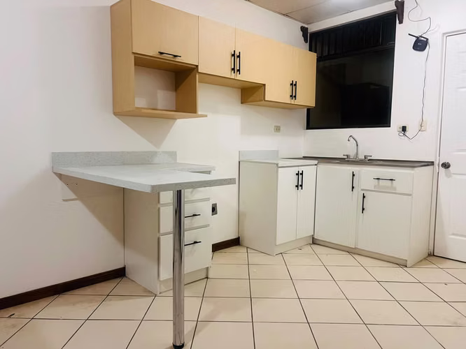Alquiler Apartamento centrico Cartago (Incluye Internet y agua) - Imagen 4