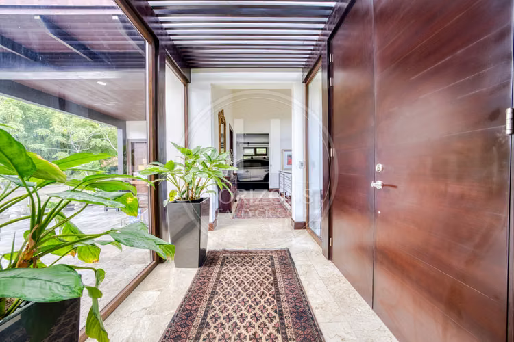 Se Vende Casa de Lujo en Condominio Hacienda Gregal 4 Habitaciones 1,800 m² de Terreno noj1273or - Imagen 3
