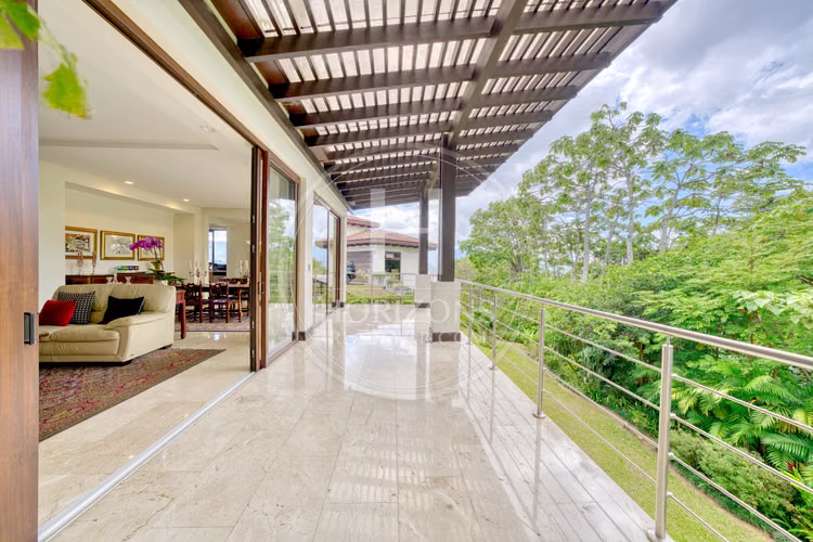 Se Vende Casa de Lujo en Condominio Hacienda Gregal 4 Habitaciones 1,800 m² de Terreno noj1273or - Imagen 10