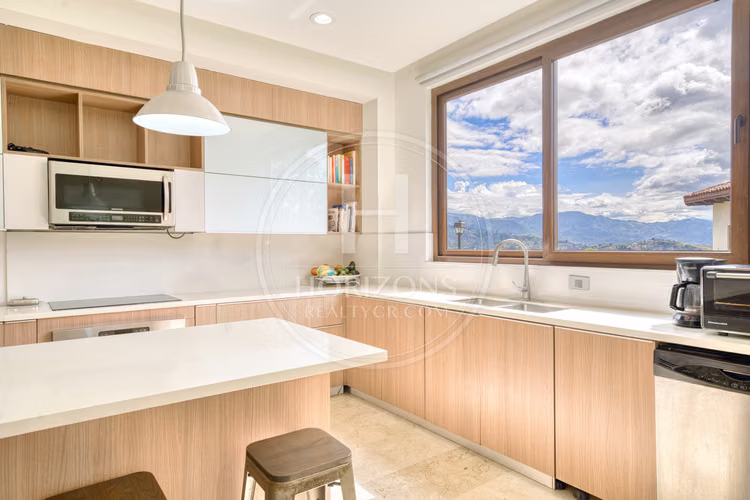 Se Vende Casa de Lujo en Condominio Hacienda Gregal 4 Habitaciones 1,800 m² de Terreno noj1273or - Imagen 13