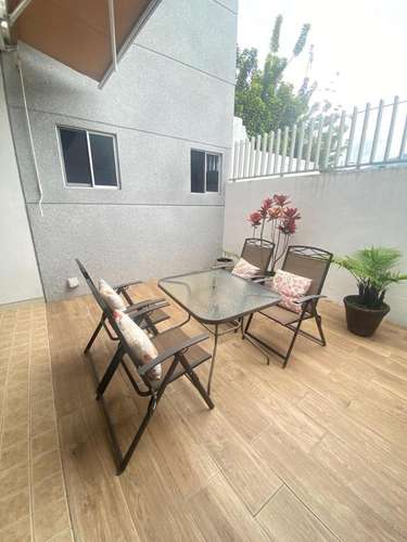 Escazú – Se Vende Amplia Casa Amueblada en Condominio 295m2 - Imagen 6