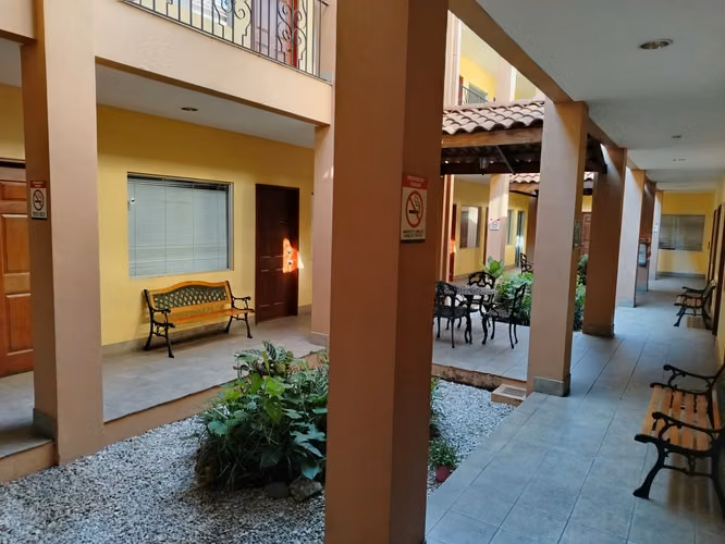 VENTA DE EDIFICIO EN OFERTA - Imagen 6