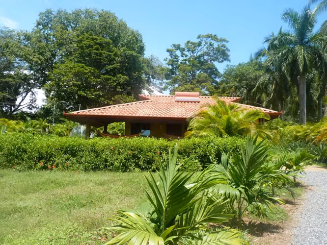 Propiedad de lujo en venta – Casa & Casa secundaria | Cobano, Puntarenas
