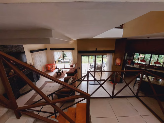 Alquiler de Hermosa casa gran terreno en San Rafael de Heredia - Imagen 5