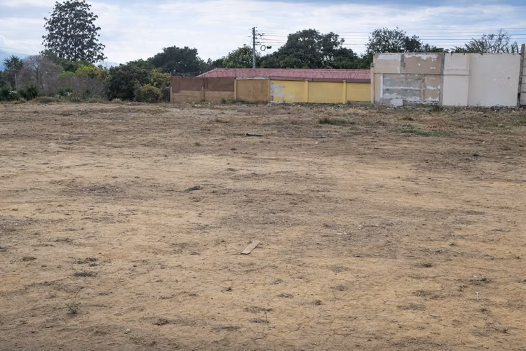 Lote con ubicación estratégica en Guadalupe