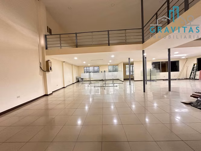 Alquiler de oficinas en Curridabat | 650 m2 | EXC UBICACIÓN | F 630