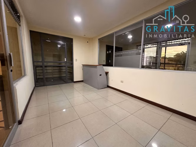 Alquiler de oficinas en Curridabat | 650 m2 | EXC UBICACIÓN | F 630
