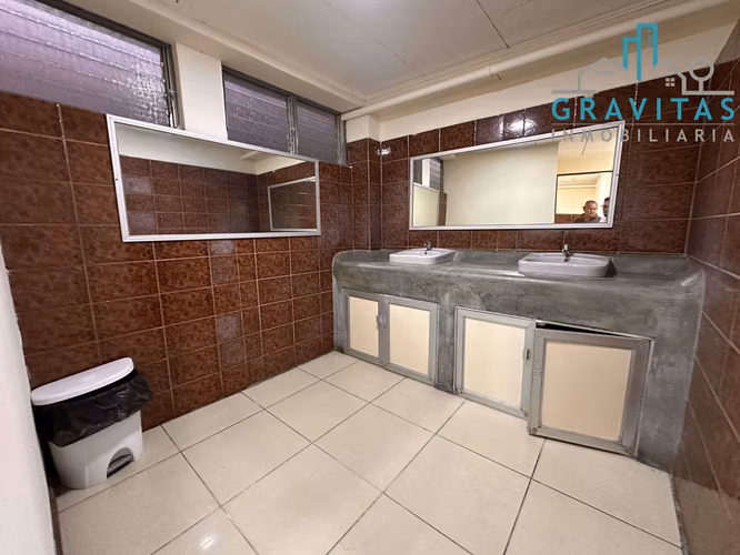 Alquiler de oficinas en Curridabat | 650 m2 | EXC UBICACIÓN | F 630