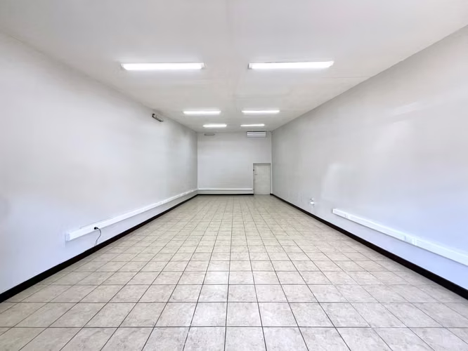 Alquiler de local u oficina muy cerca de Panasonic. Límite entre Belén y San Rafael de Alajuela.