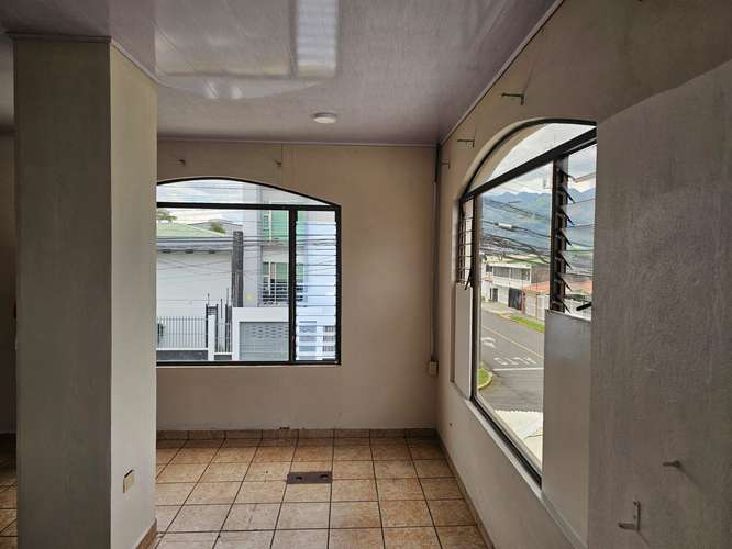 Alquilo apartamento en Sabana Sur - Imagen 11