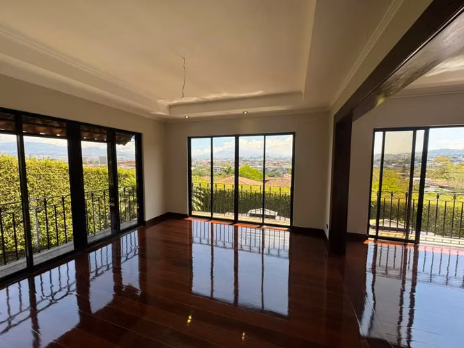 Residencia de Lujo con Vista a la Ciudad en Cerro Alto, Escazú - Imagen 2