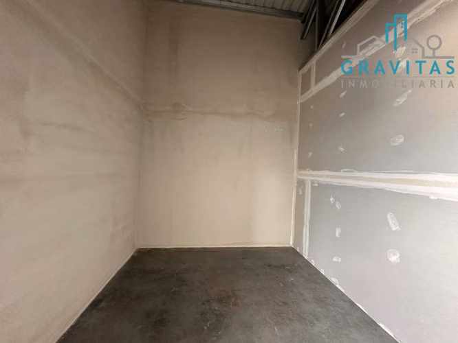 Alquiler de bodegas en San Pedro | 50 m2–200 m2 | SOLO ALMACENAJE | F 543