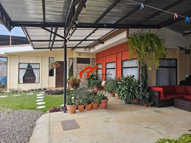 Venta de Casa con área de taller en Lourdes de Agua Caliente, Cartago - Imagen 2
