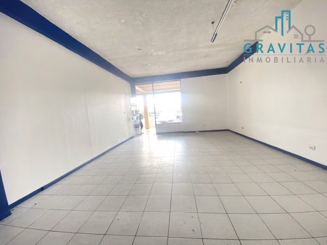 Locales comerciales en Curridabat | Plaza Cristal | 50m2–200 m2 | F 292