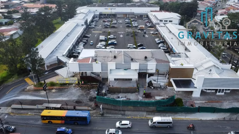 Locales comerciales en Curridabat | Plaza Cristal | 50m2–200 m2 | F 292