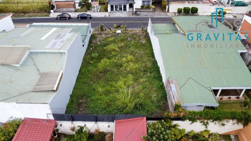Lot in Curridabat | RESIDENTIAL USE | 426 m2 | flat | F 246