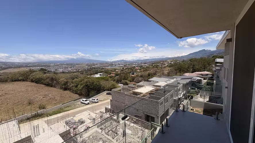 VENTA Casa Escazú Condo Lomas Guachipelín