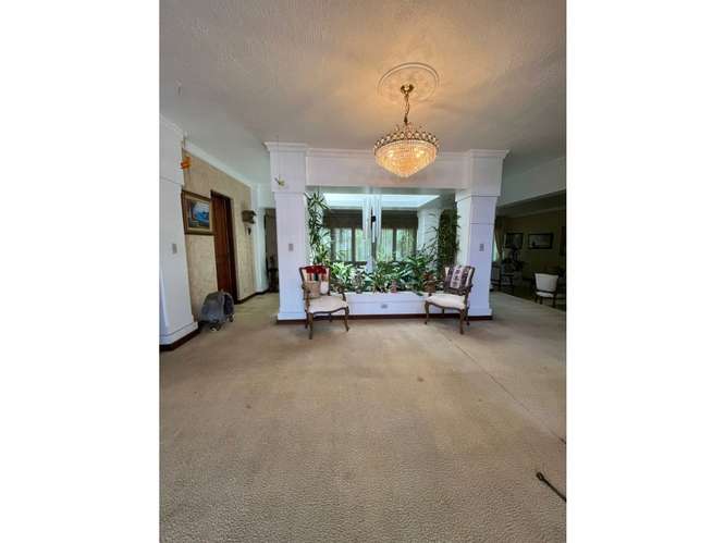 Venta elegante casa en residencial  en Alajuela centro - Imagen 14