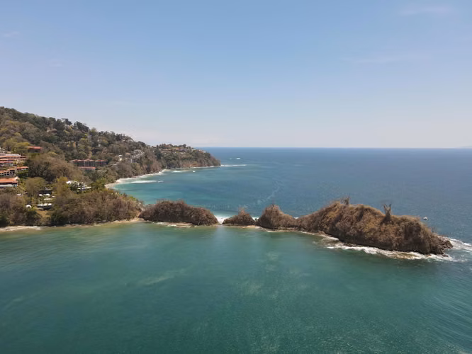 Invierta en Playa Blanca , Casa de Lujo en Punta Leona Totalmente Equipada