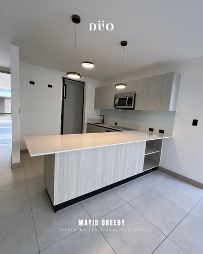 Alquiler en Lindora Village $2500 Linea Blanca