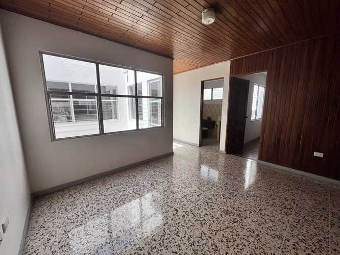 CASA | GUADALUPE DE CARTAGO | USO MIXTO | AMPLIOS ESPACIOS Y GRAN POTENCIAL COMERCIAL - Imagen 6