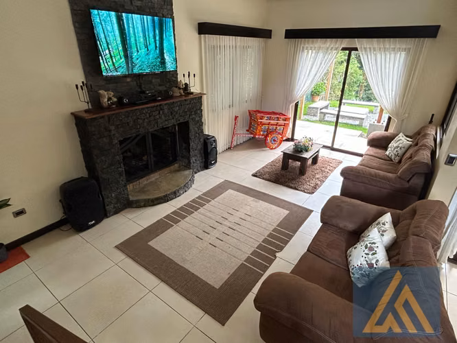 Casa de montaña en Venta o Alquiler – San Rafael de Heredia - Imagen 3