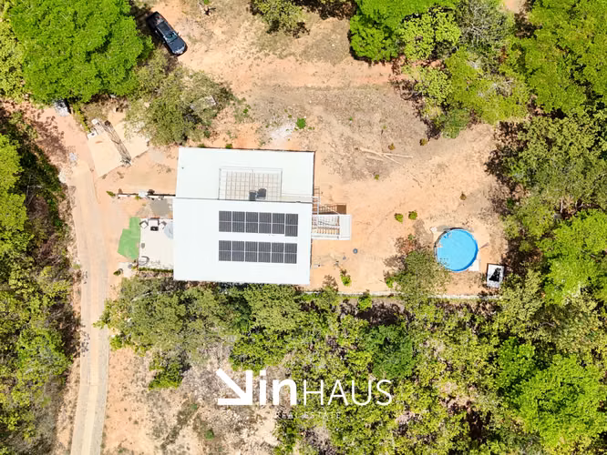 Venta de quinta con hermosa casa en residencial privado en Turrubares - EU