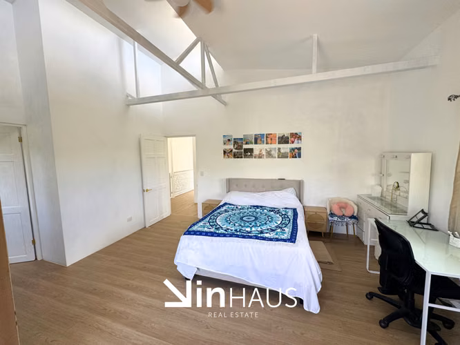 Venta de quinta con hermosa casa en residencial privado en Turrubares - EU