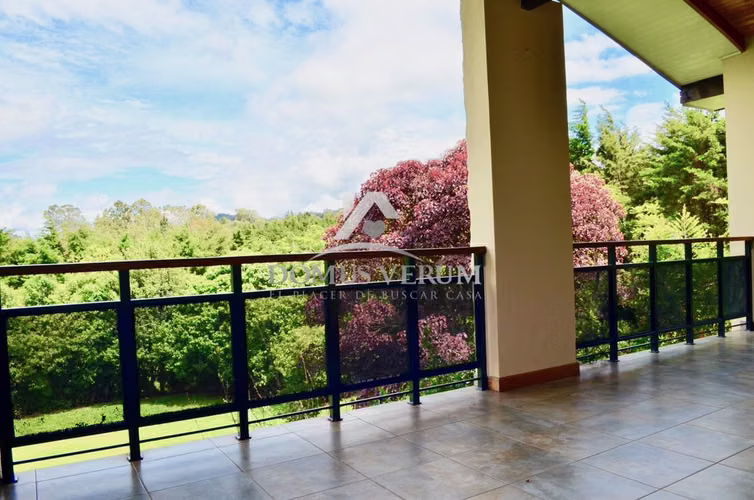 Moderna Casa en Venta en San Isidro de Heredia – ¡Precio Rebajado a $465.000! - Imagen 7