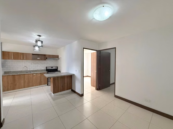 SE VENDE Apartamento en Condominio Almendares San Sebastián GUM - Imagen 3