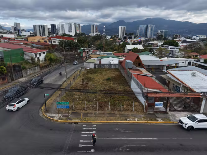Terreno con Uso de Suelo Mixto en La Uruca ID 26258 - Imagen 2