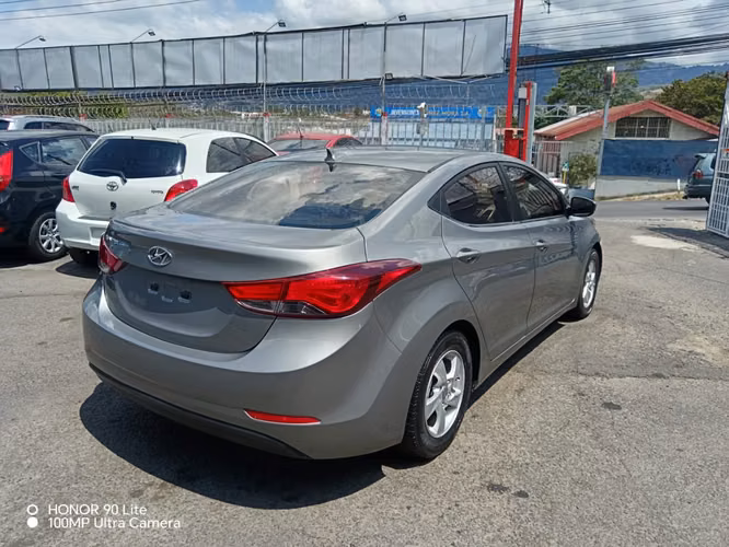 Hyundai elantra