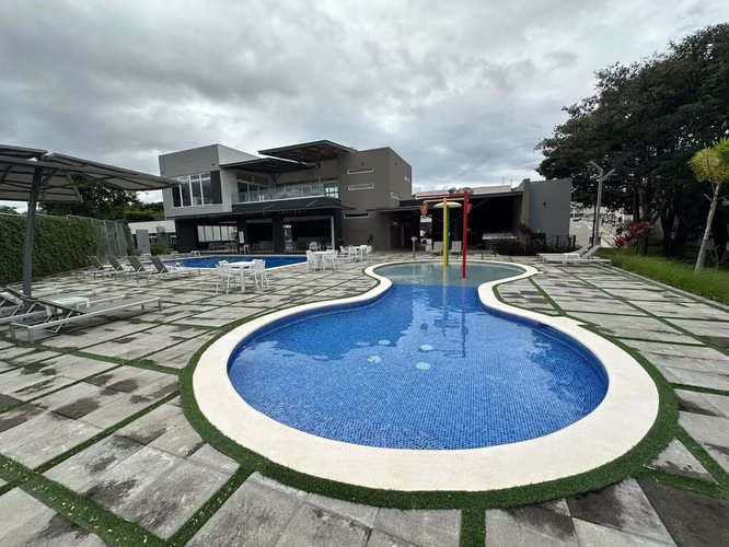 Exclusiva Residencia Contemporánea en Condominio Guachipelín 310 | San Rafael de Escazú