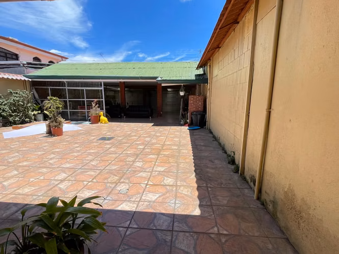 SE VENDE Casa en Santo Domingo Centro/uso Mixto/ SPM