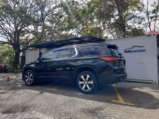 CHEVROLET TRAVERSE LT