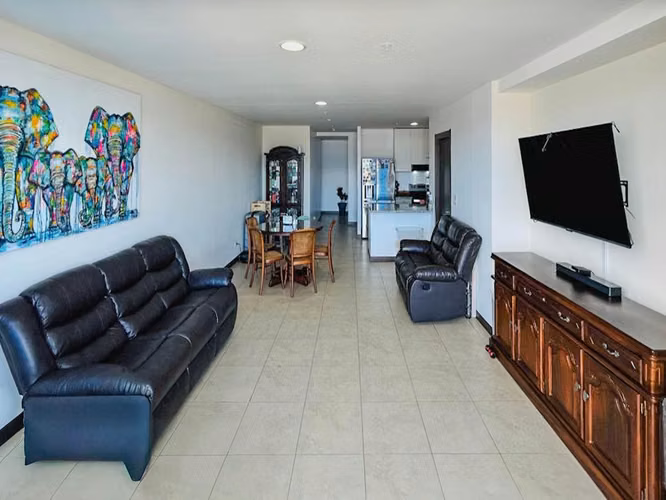 VENTA DE APARTAMENTO CON VISTA TORRE PASEO COLON