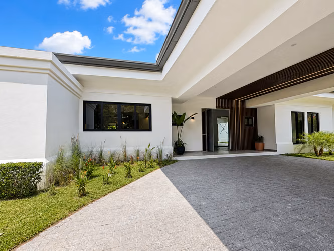 VENTA DE CASA NUEVA EN BOSQUES DE LINDORA, SANTA ANA - Imagen 4