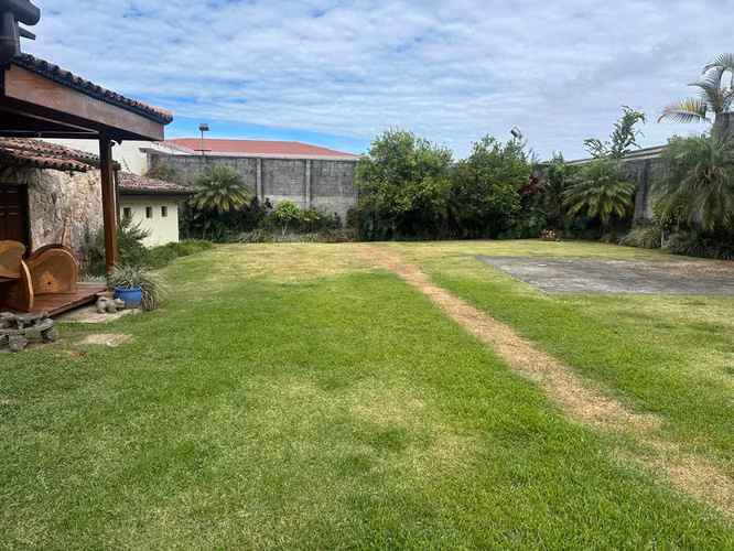 Venta casa de 1 piso en Altamonte, Curridabat
