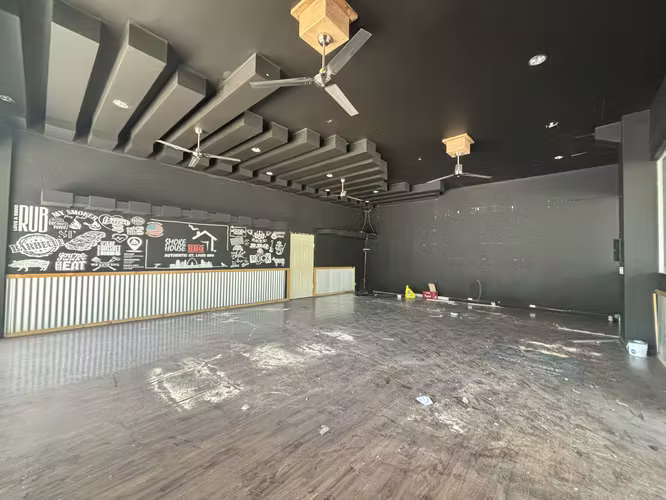 Local comercial 81m2 Santa Ana Lindora