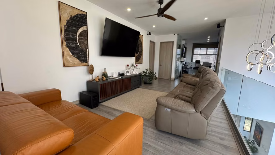 Casa de lujo Amueblada con jardín, Condominio Vereda Lindora, Santa Ana