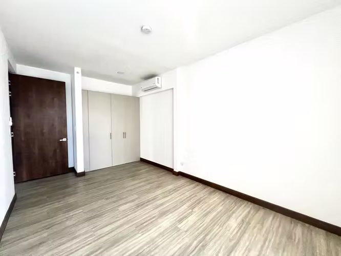 NUNCIATURA | 200 M² FRENTE A PARQUE EN TORRE| 3 HAB + BALCÓN CON VISTA