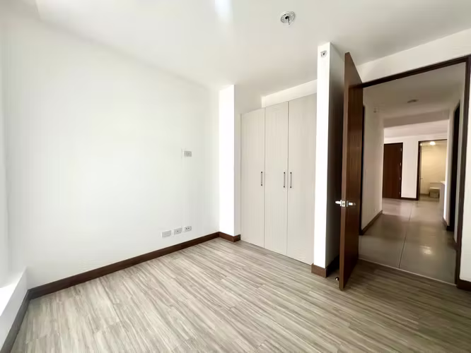 NUNCIATURA | 200 M² FRENTE A PARQUE EN TORRE| 3 HAB + BALCÓN CON VISTA