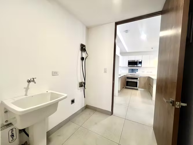NUNCIATURA | 200 M² FRENTE A PARQUE EN TORRE| 3 HAB + BALCÓN CON VISTA