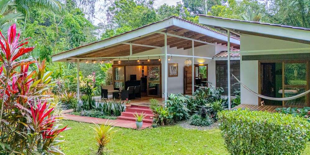 Home 6BR in Puerto Viejo Cocles - Jungle Estate - Guest Casitas Income