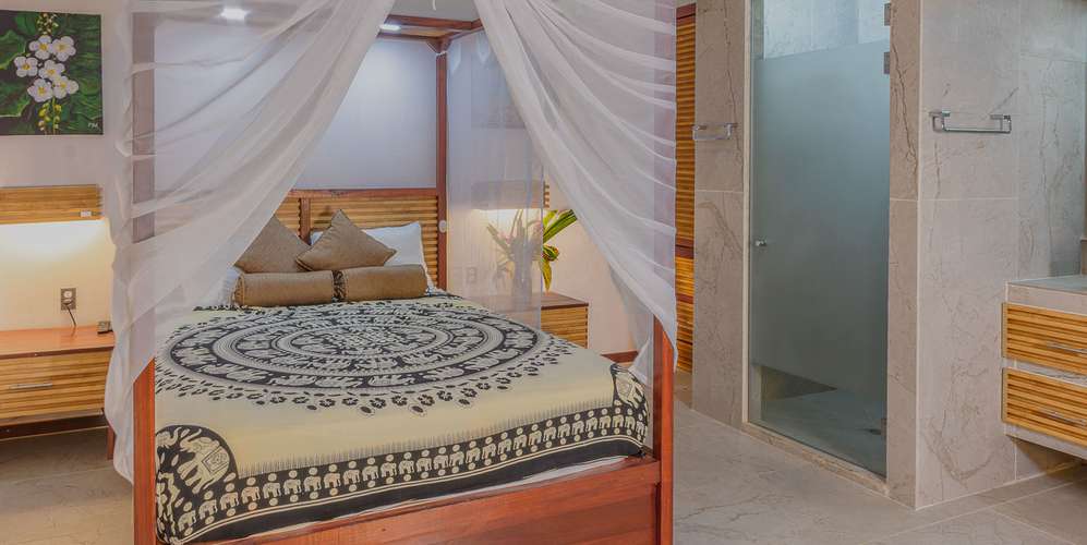 Villa 12 habs en Puerto Viejo Playa Chiquita - ingreso 8-9% renta
