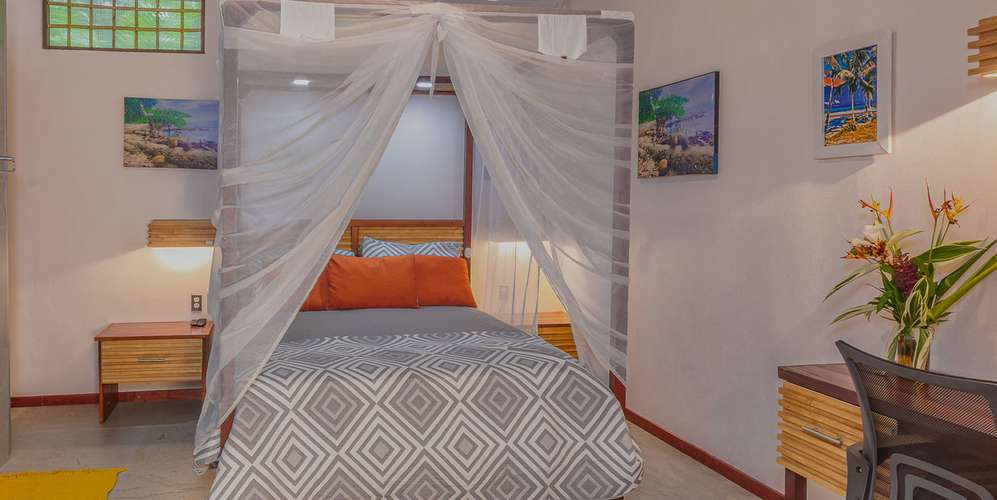 Villas 12 habs en Puerto Viejo Playa Chiquita - renta 8-9% cap rate - Imagen 5