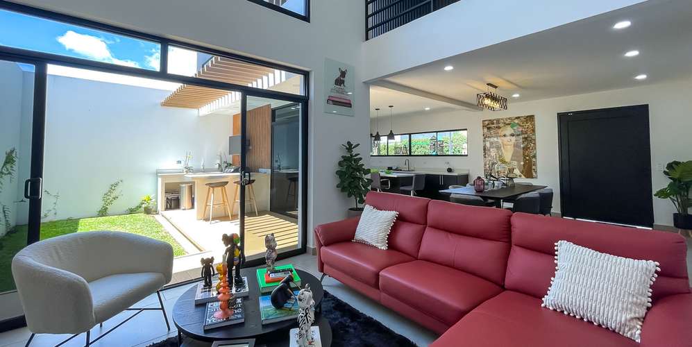 Casa 2 hab en Escazú Cond Vistara - terraza y jardín privado - - Imagen 4