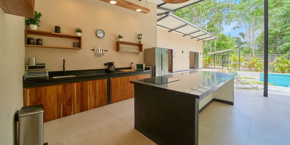 Casa 3 habs en Cahuita Playa Negra - piscina privada - renta
